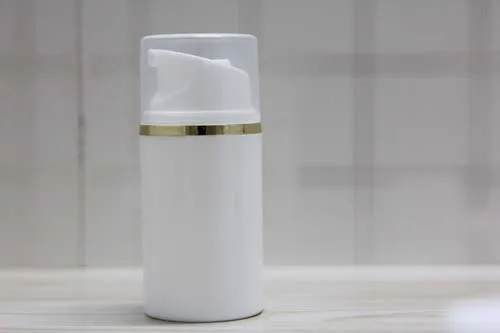 50 ml bieleho airless čerpadla lotion fľašu s gold Line a jasné, spp ,50 ml vákuové Kozmetické Kontajner s gold line